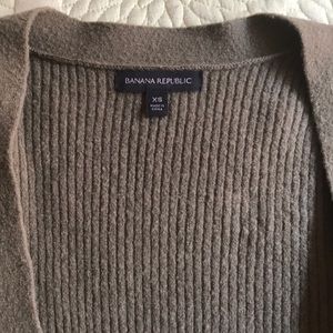 Olive green cardigan by Banana Republic